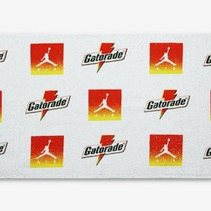 Meet your Posher, Leroy